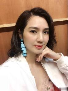 李萱最新爆料新闻事件是什么,揭秘娱乐圈惊人内幕